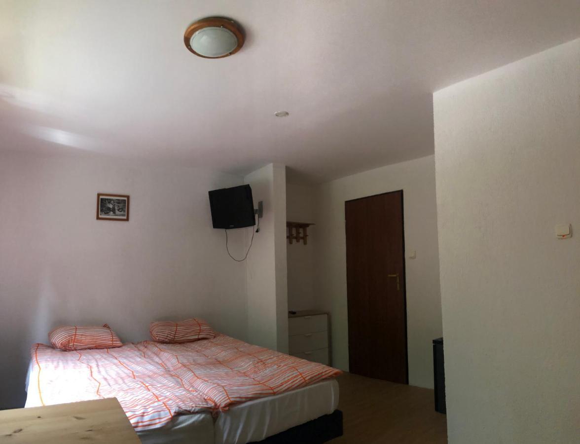 Cezar Dom Wczasowy Ruciane-Nida Exterior foto